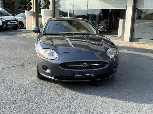 JAGUAR XK 4.2 V8 Coupé