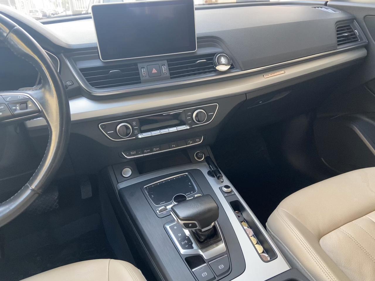 Audi Q5 2.0 TDI quattro S tronic Business