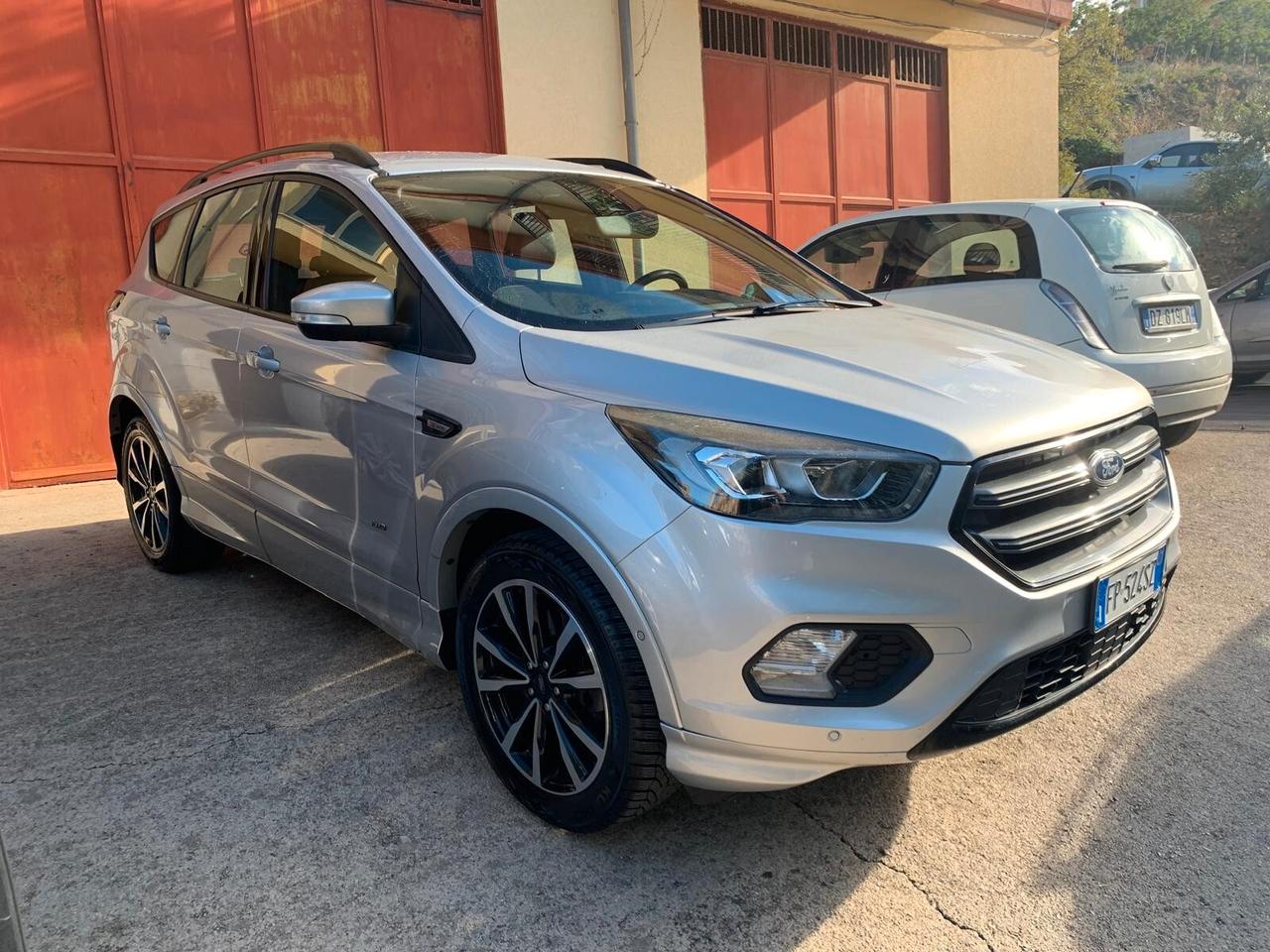 Ford Kuga 2.0 TDCI 4WD ST-Line - 2018