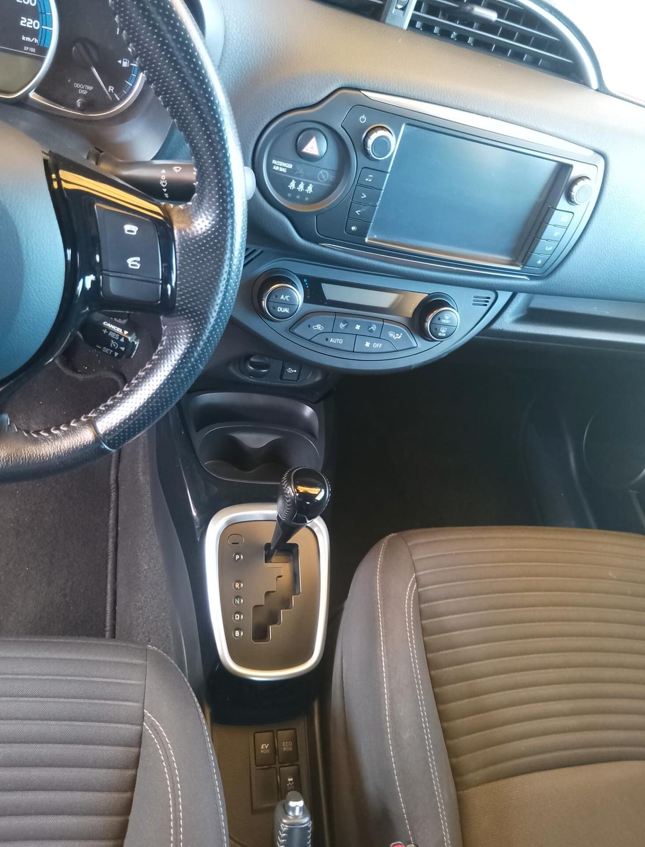 Toyota Yaris 1.5 Hybrid 5 porte