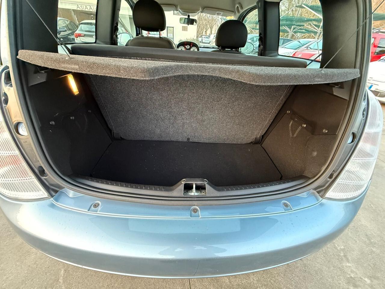 Lancia Ypsilon 1.2 87.000 km NEO-PATENT