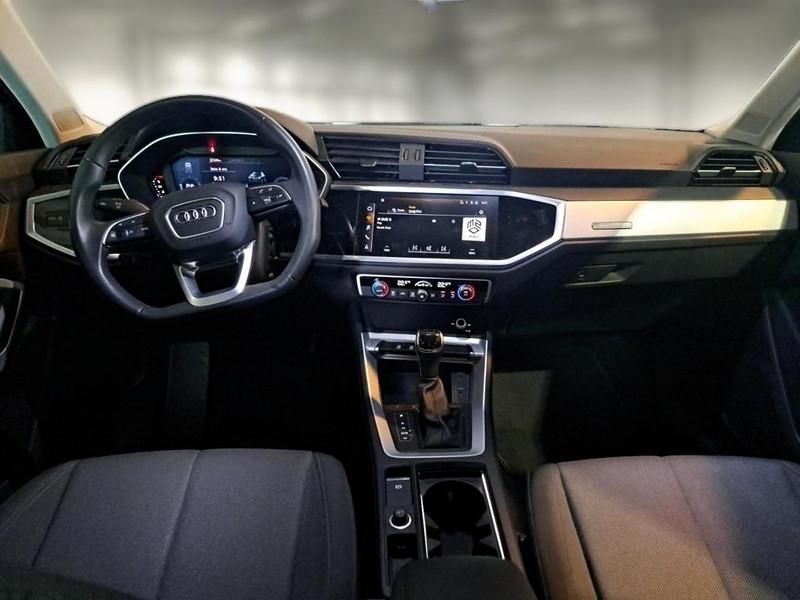 AUDI Q3 40 TDI quattro S tronic Business