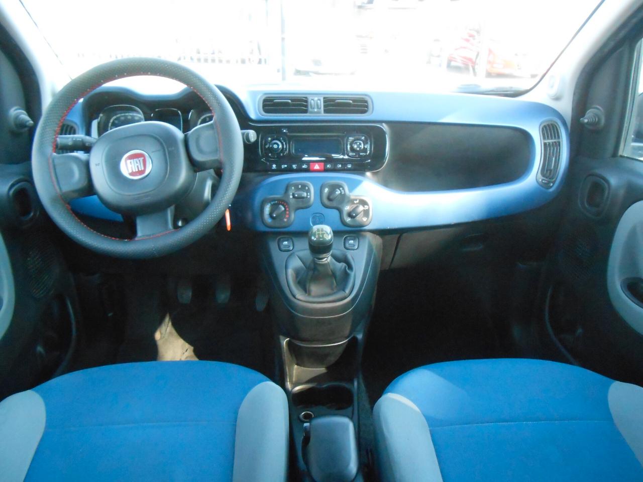 Fiat Panda 1.2 Lounge 69 cv 5 posti