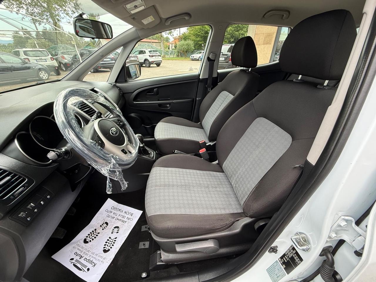 Kia Venga - 1.4 Benzina - OK Neopatentati