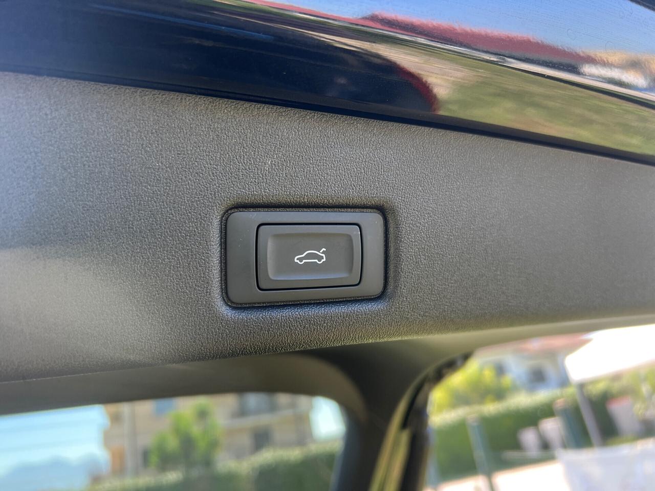 AudiQ5 SPORTBACK S-LINE 2.0TDI QUATTRO-"NUOVA"