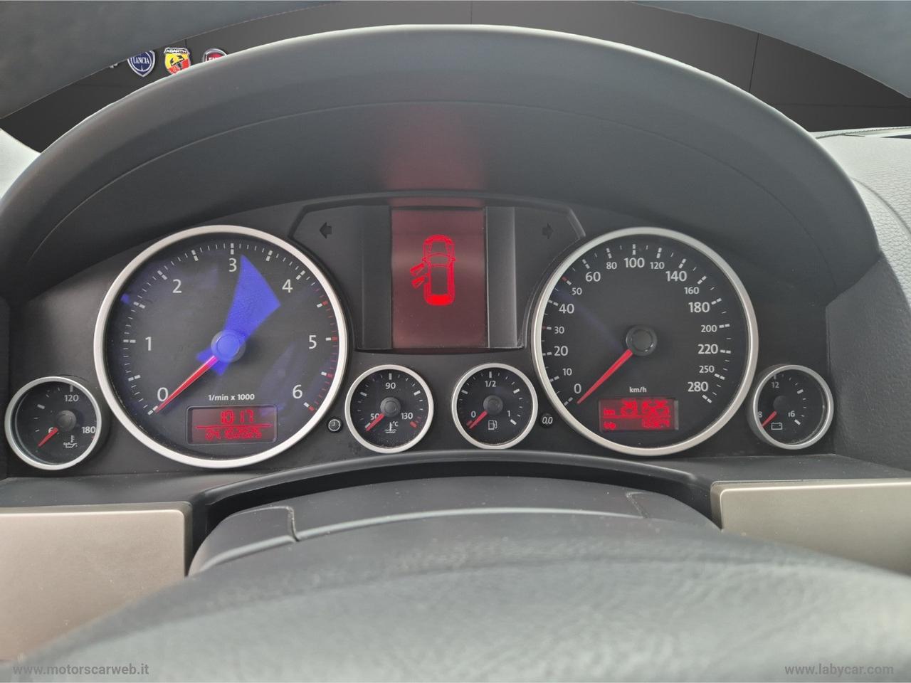VOLKSWAGEN Touareg 2.5 R5 TDI DPF Exclusive