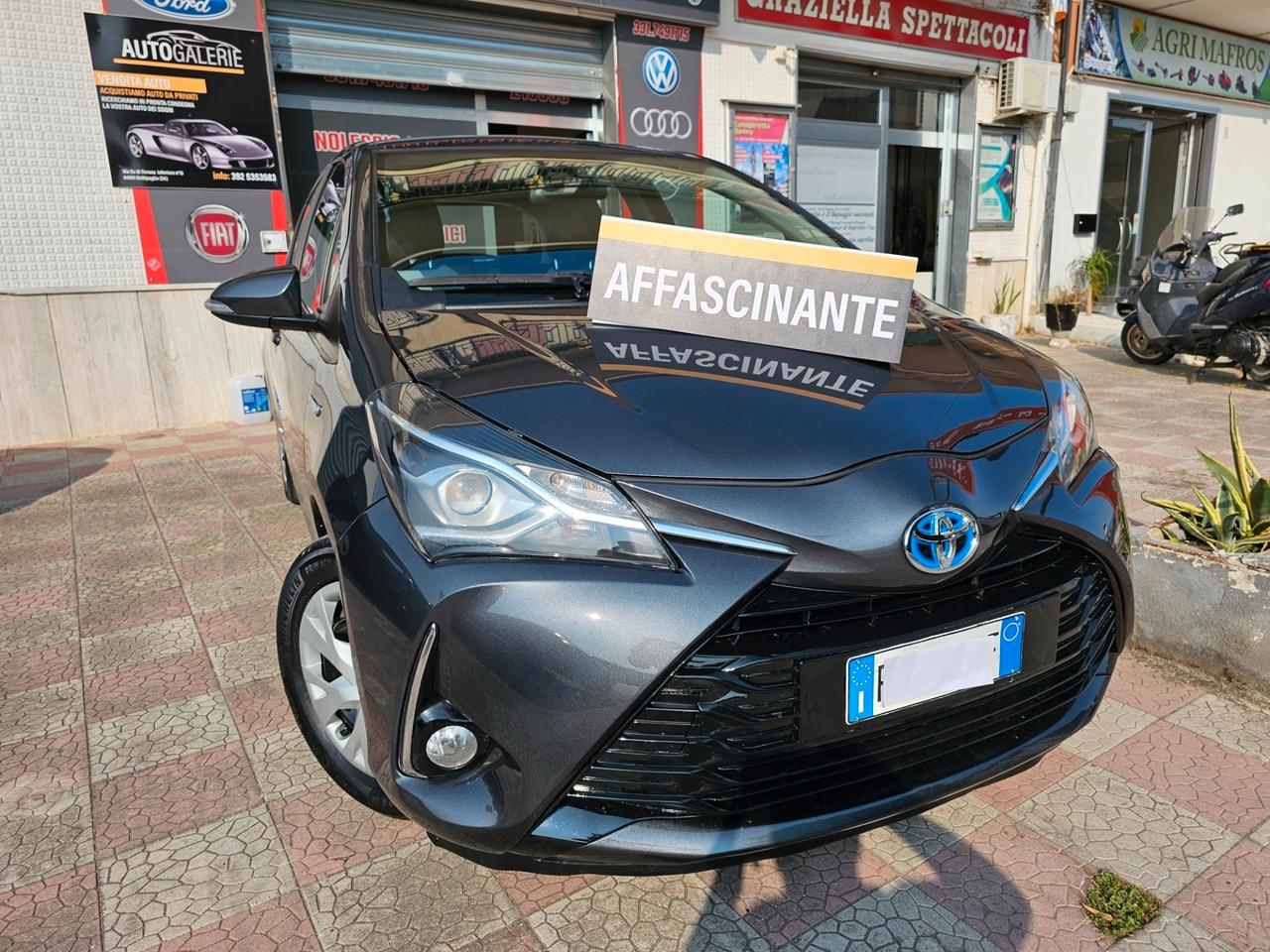 Toyota Yaris 1.5 Hybrid/BUSSINES/IVA ESPOSTA