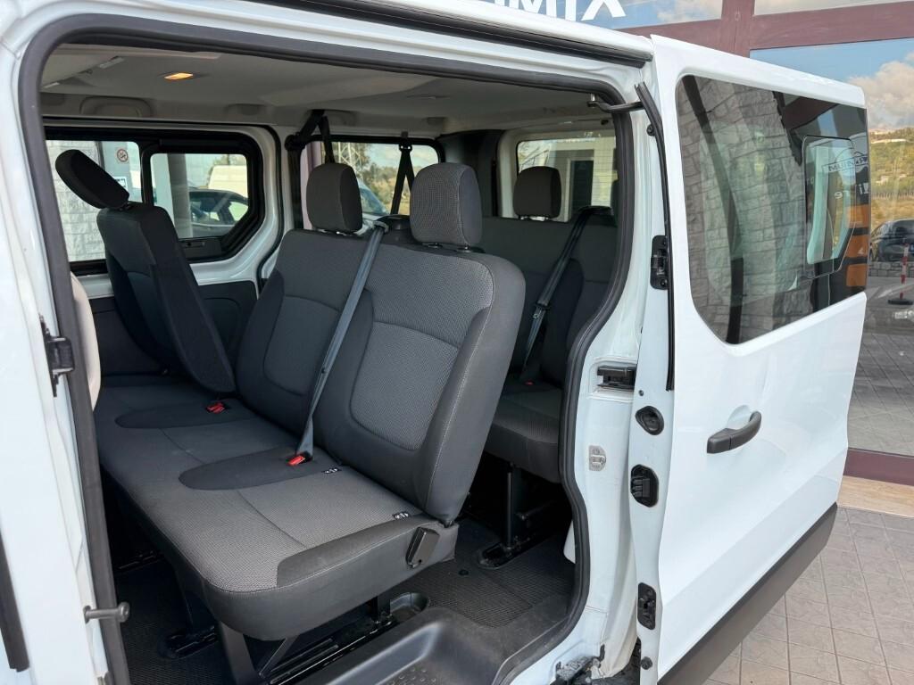 Nissan Primastar 9 Posti 2.0 D Ci Pc-Tn Bus 110 Cv