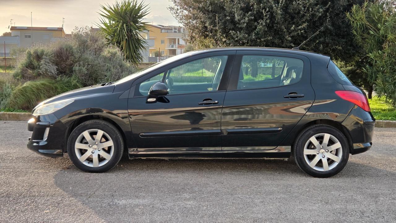 Peugeot 308 1.6 HDi 110CV 5p. Automatica