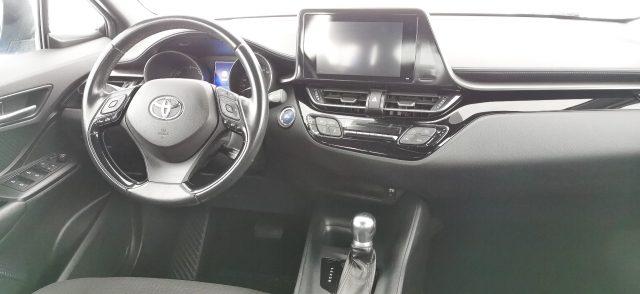 TOYOTA C-HR 1.8 Hybrid E-CVT Business