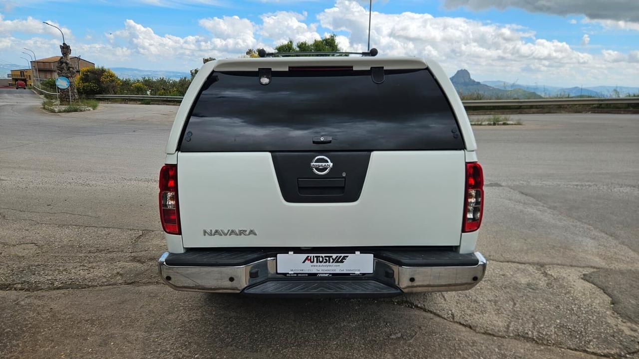 Nissan Navara 2.5 dCi 171CV 4 porte Double Cab LE