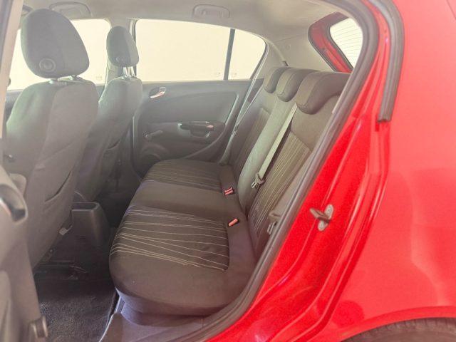OPEL Corsa 1.2 5 porte Cosmo.