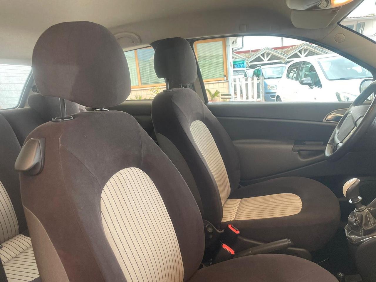 Lancia Ypsilon 1.2 Argento