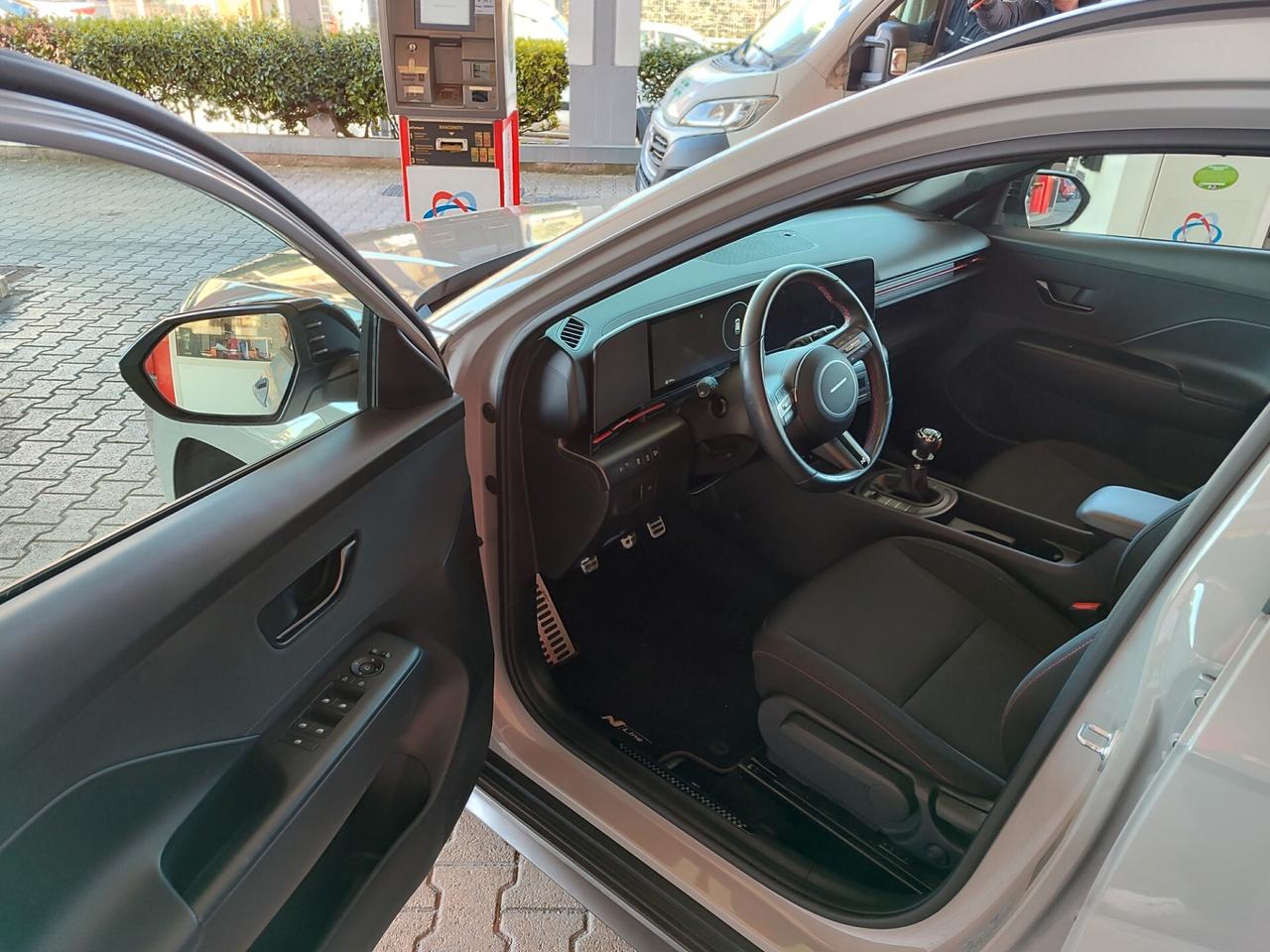 Hyundai Kona 1.0 N-Line Hybid 11/2023 solo 15.000km PROMO