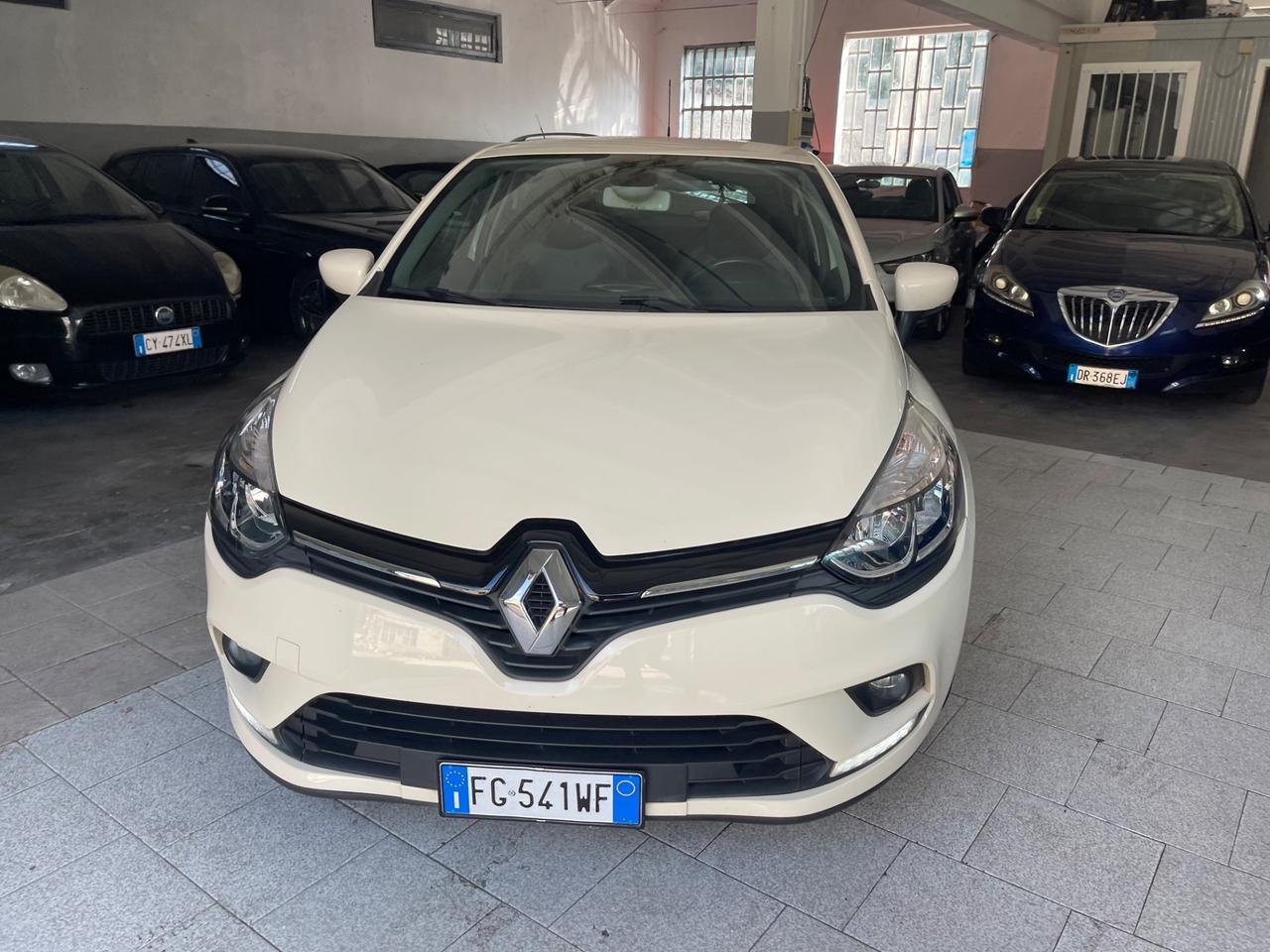 Renault Clio dCi 8V 90CV EDC Start&Stop 5 porte Energy Intens