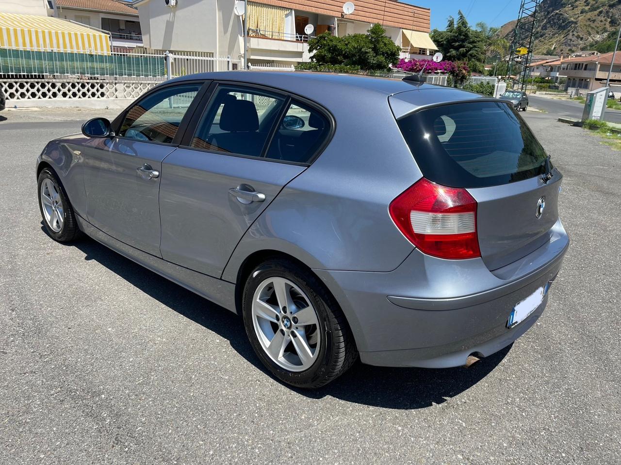 Bmw 116 116i cat 5 porte Futura SCAMBIO