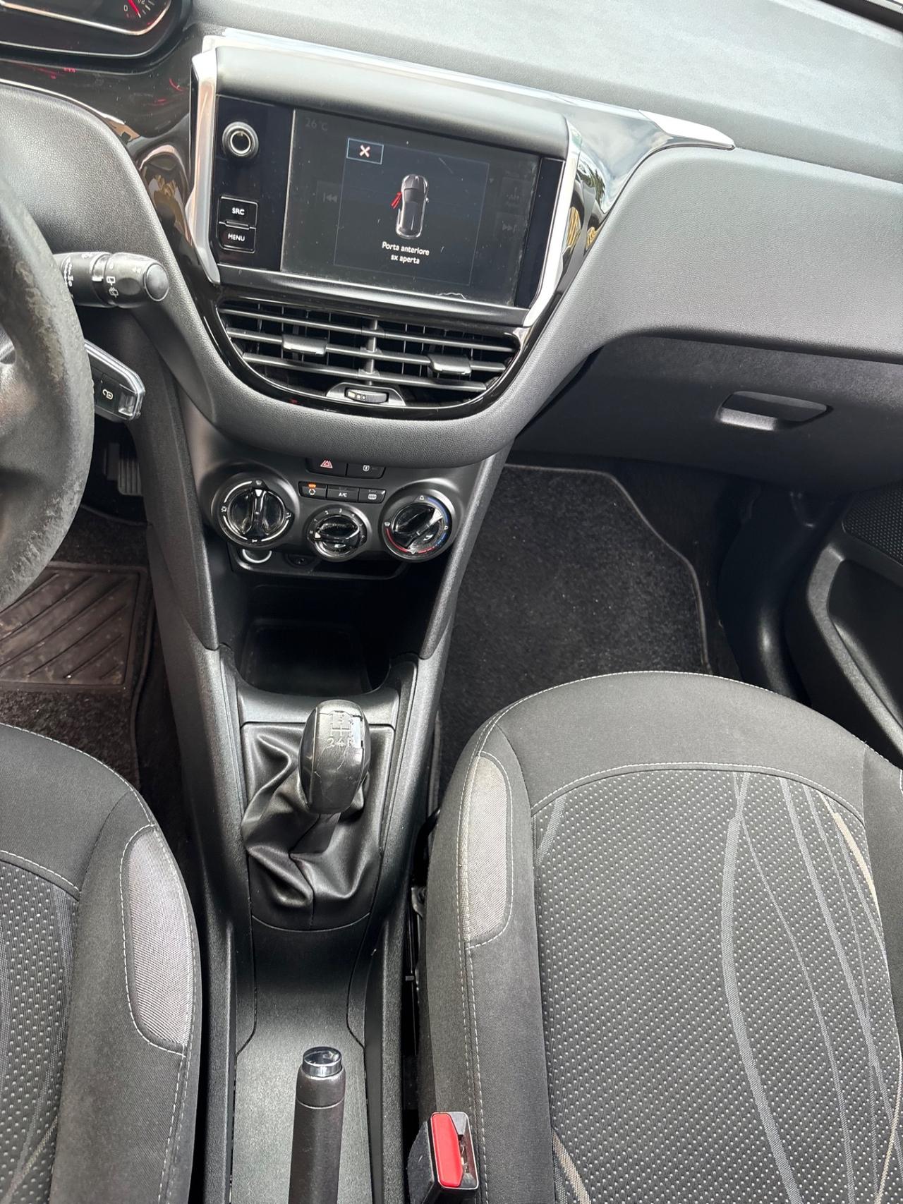 Peugeot 208 PureTech 82 5 porte Allure