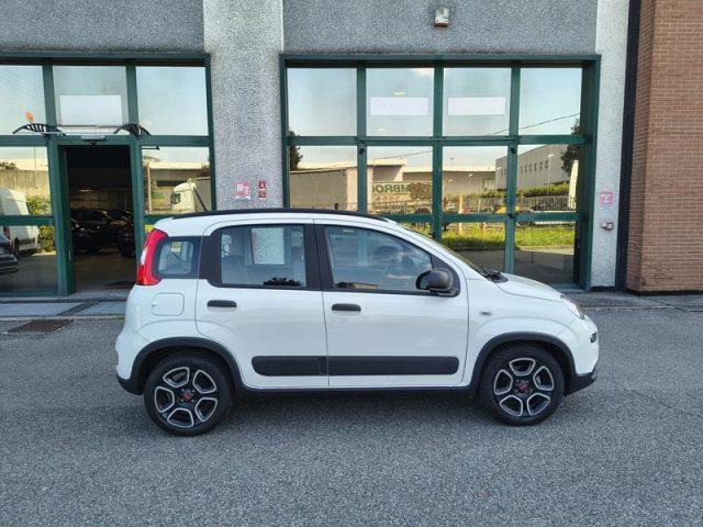 FIAT Panda 1.0 FireFly S&S Hybrid City Life NEOPATENTATI