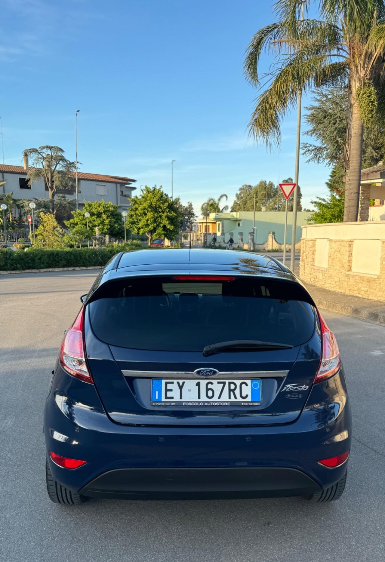 FORD FIESTA 1.5 DIESEL BLACK E WHITE EDITION 2015