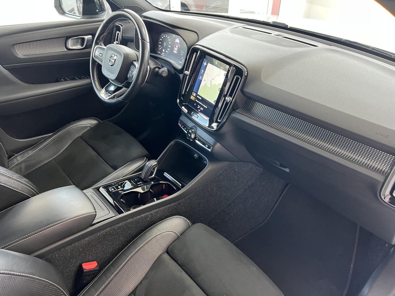 VOLVO XC 40 D3 AUT. R-DESIGN - 2020