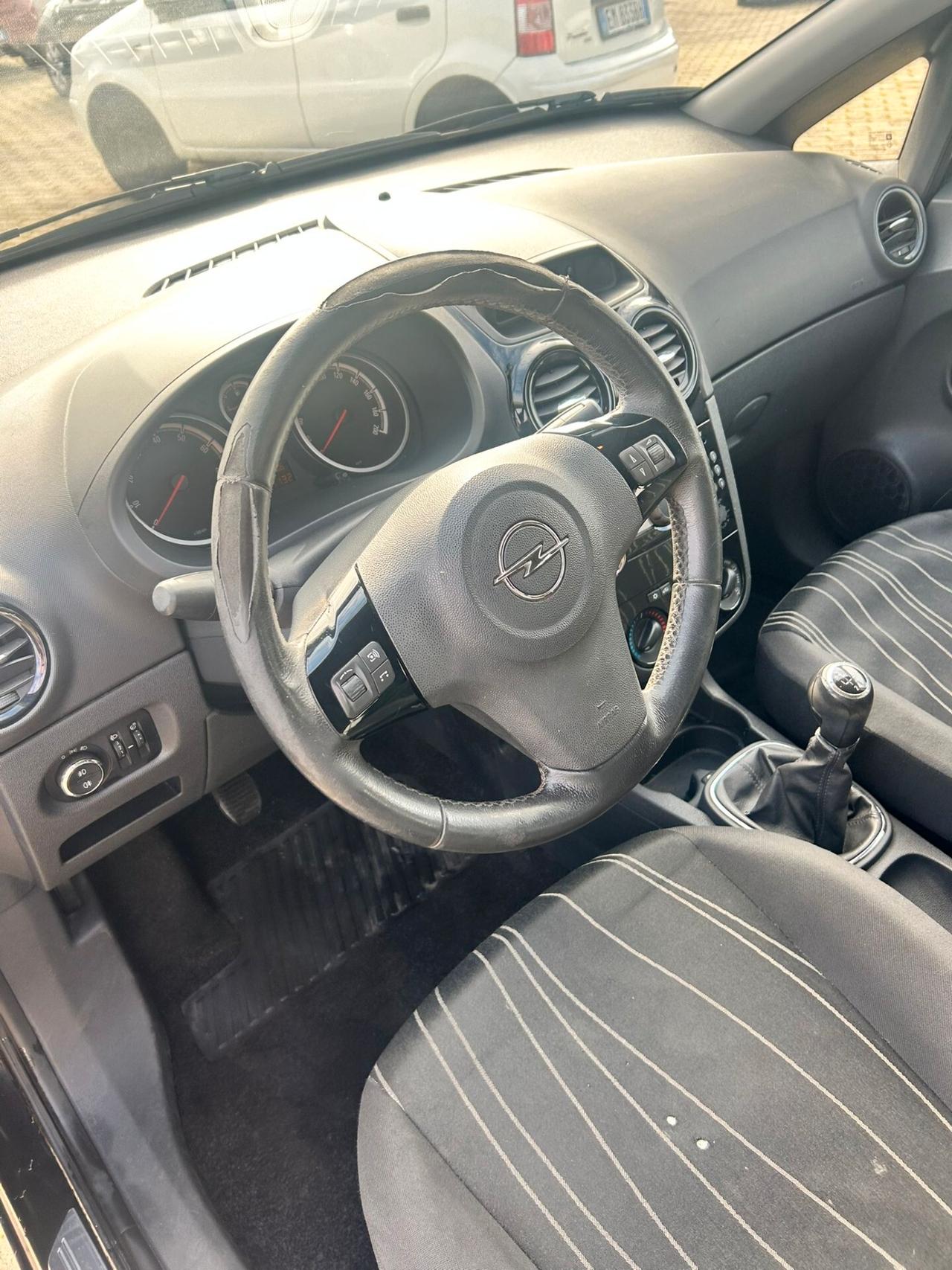 Opel Corsa 1.2 5 porte Edition