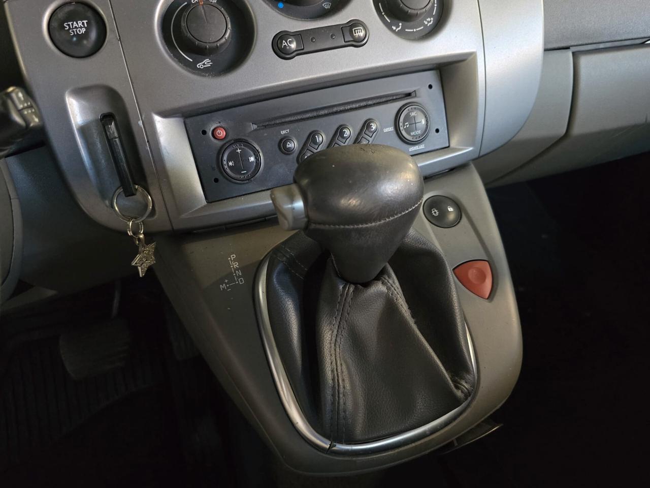 Renault Scenic Grand Scénic 1.9 dCi/130CV PlayStation Portable 7 posti