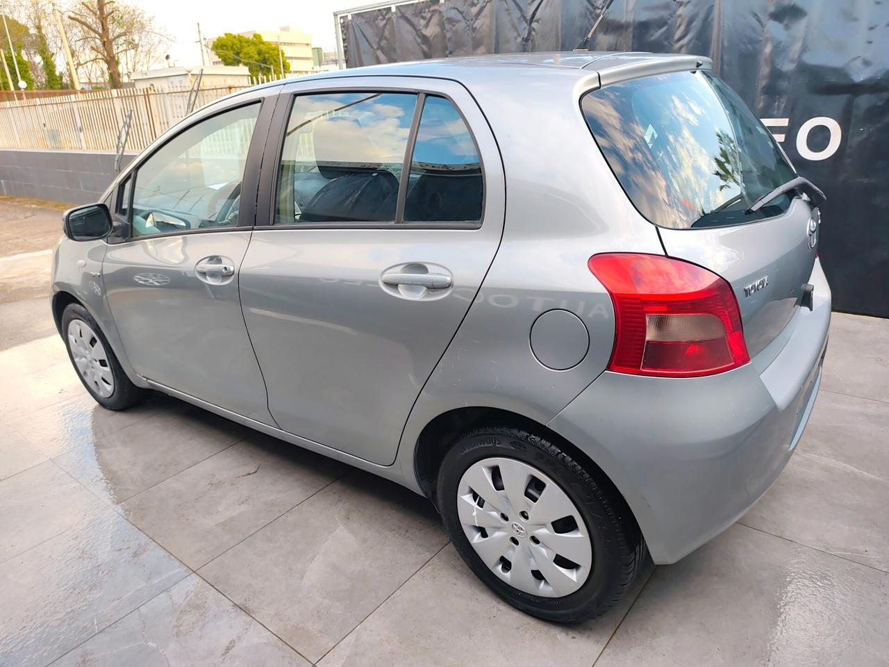 Toyota Yaris 1.4 D-4D 5 porte Sol