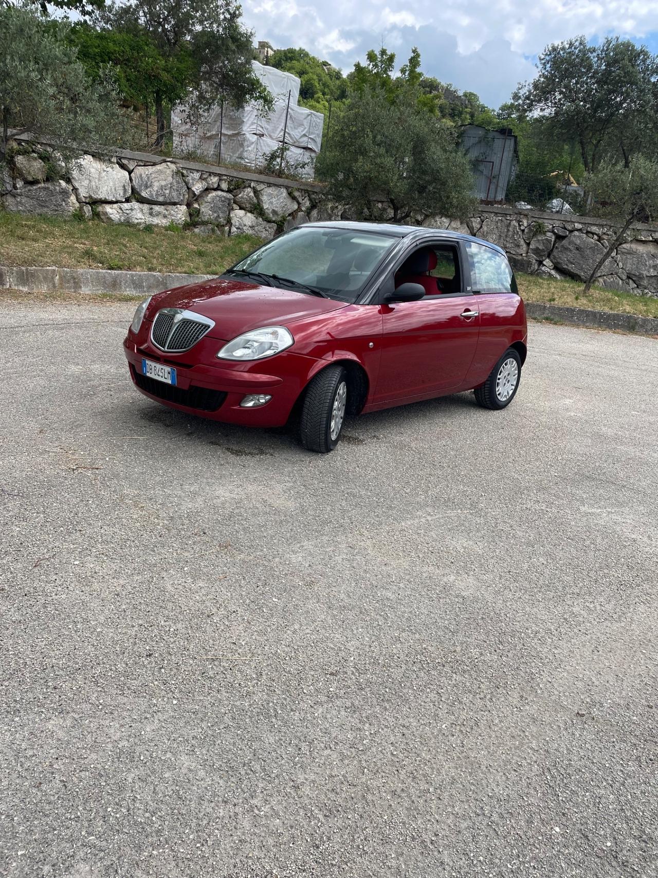Lancia Ypsilon 1.2 Oro 100