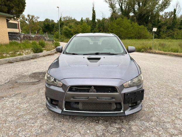 MITSUBISHI Lancer Evolution - 2009