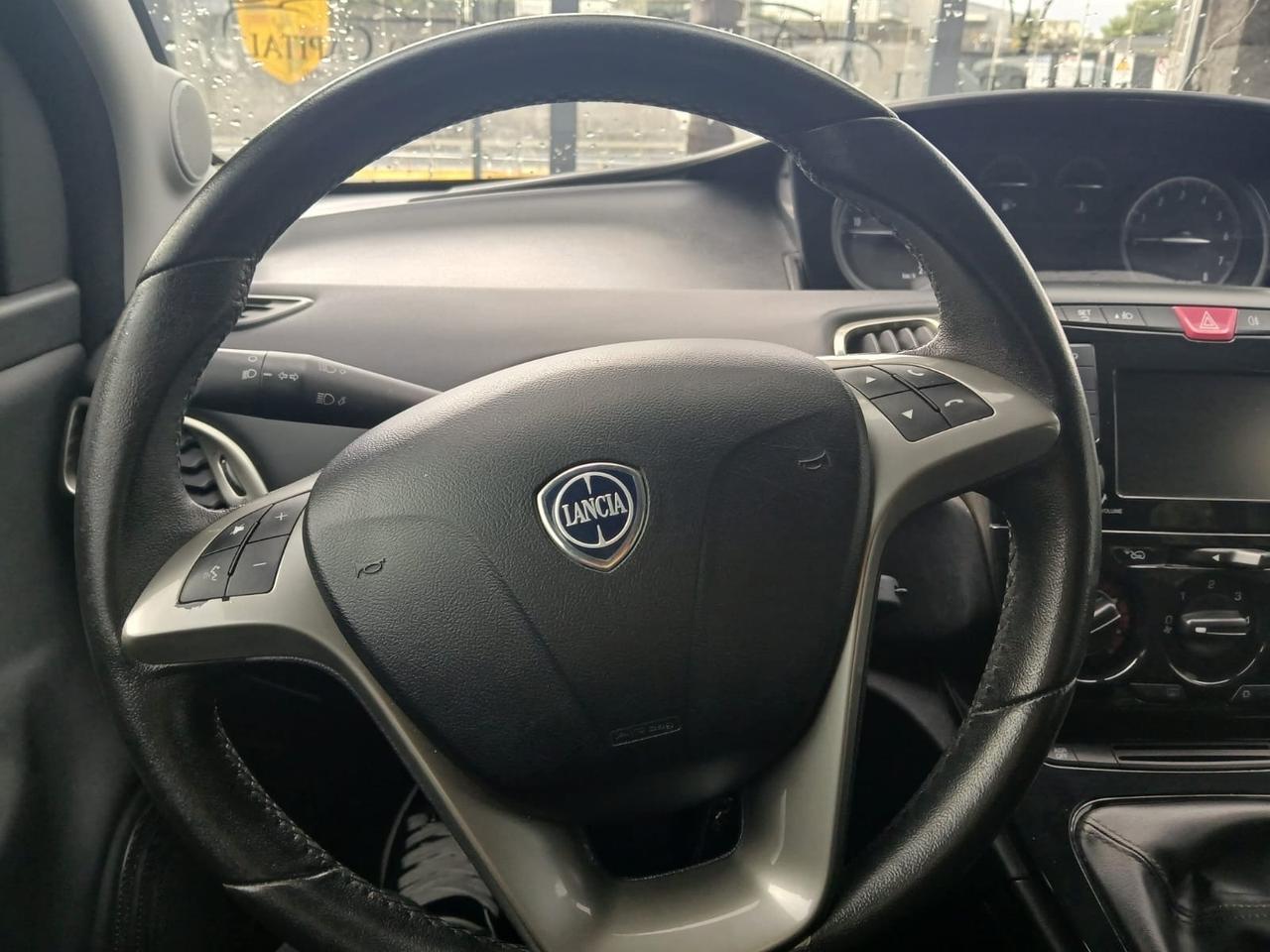 Lancia Ypsilon 1.2 69 CV prezzo 9500