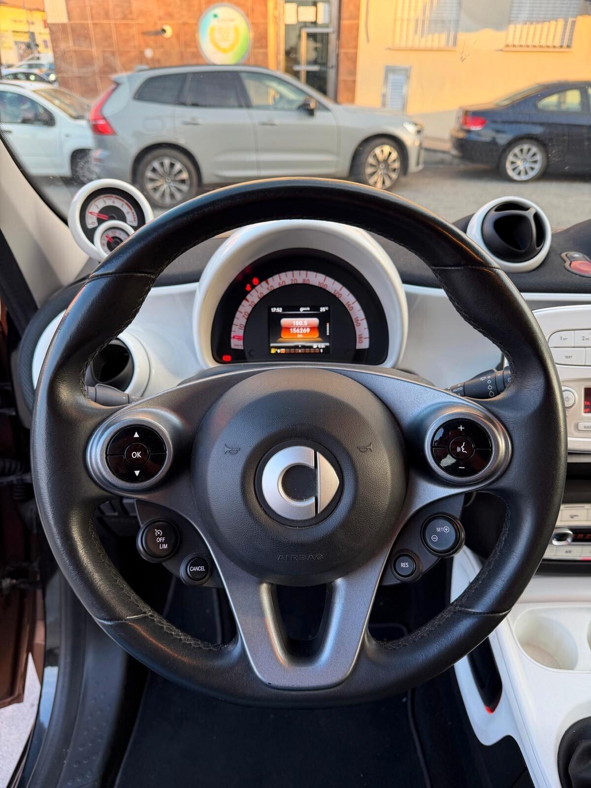 Smart ForFour 70 1.0 Youngster
