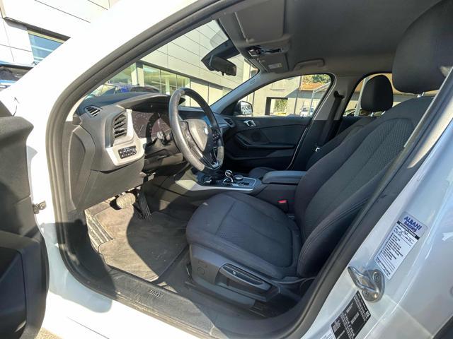 BMW 118 i 5p. Business Advantage