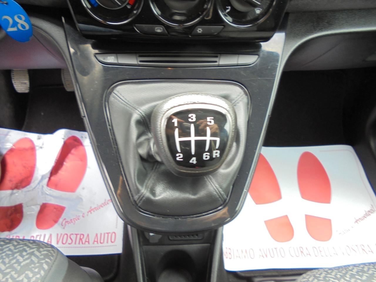 Lancia Ypsilon 1.0 FireFly 5 porte S&S Hybrid Silver