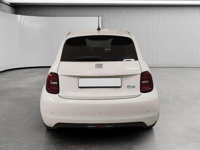 FIAT 500 500e 42 kWh La Prima