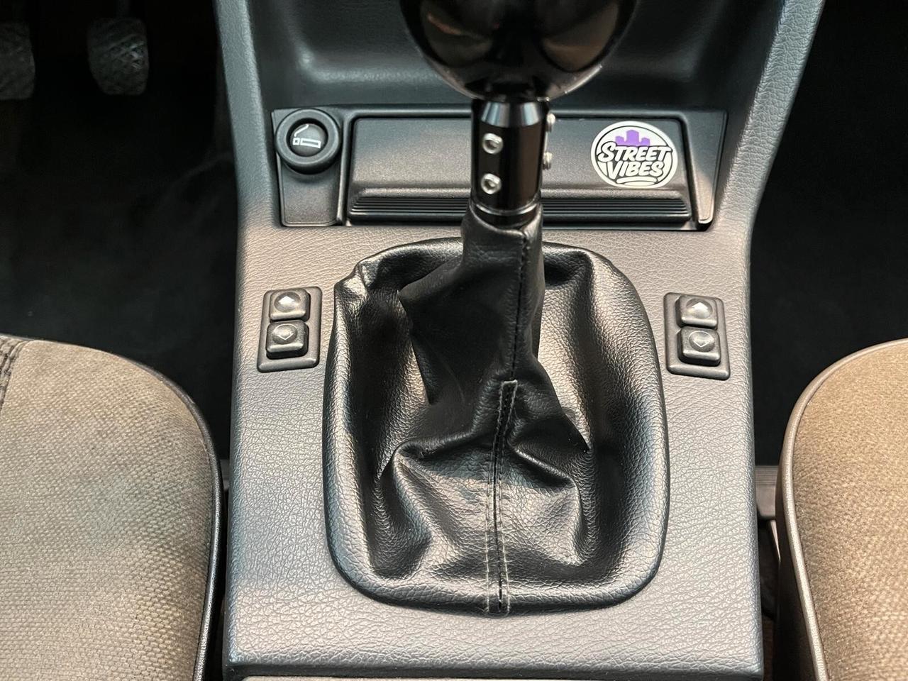 Bmw 318i 4 porte
