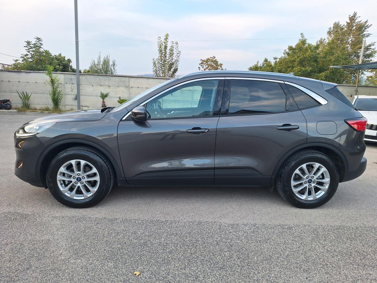 Ford Kuga TITANIUM 1.5 DIESEL 120cv AUTOMAT. NAV+RETROCAM. 2022