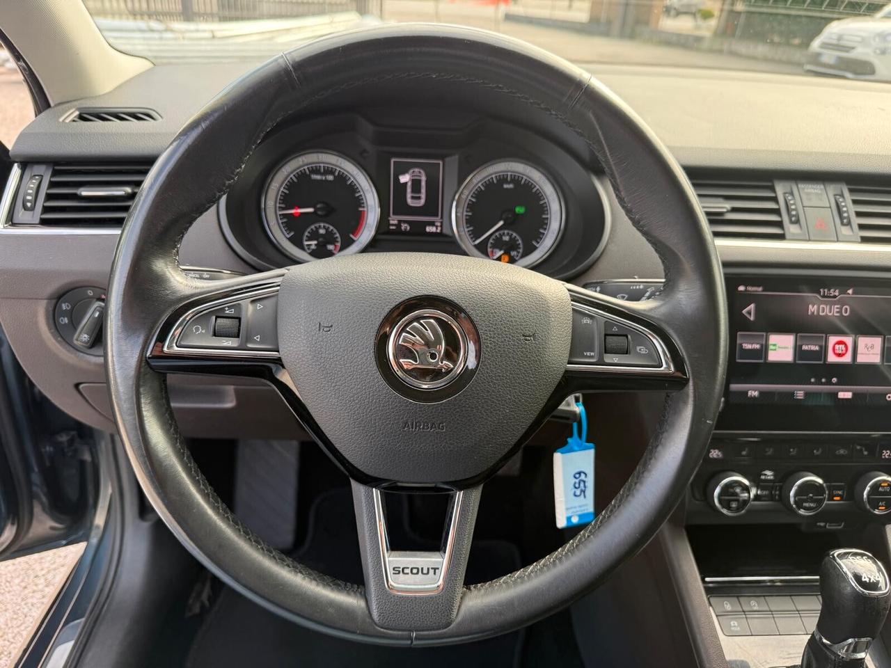 Skoda Octavia 2.0 TDI SCR 184 CV DSG Wagon 4x4 Scout