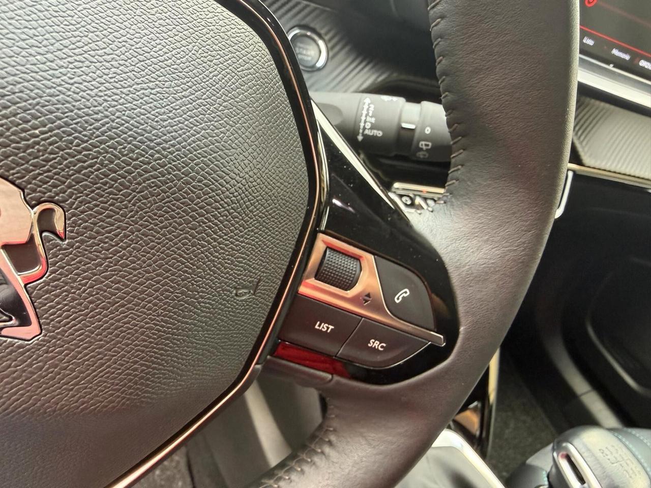 Peugeot 2008 BlueHDi 110 Allure Pack 2023