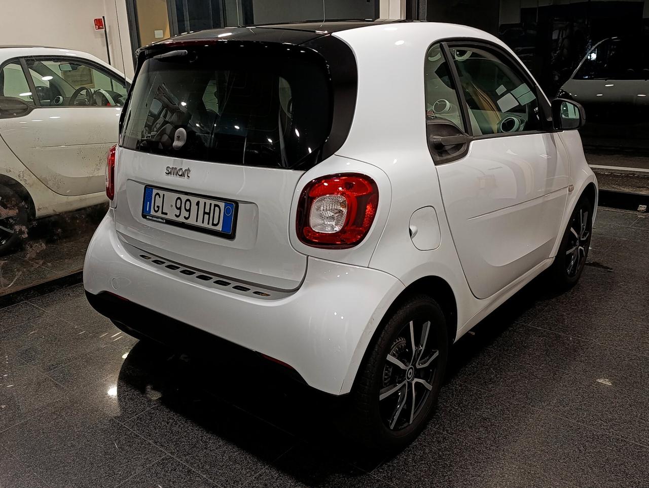 Smart ForTwo 70 1.0 twinamic Youngster 2018 Navi/tetto Panorama/Pelle