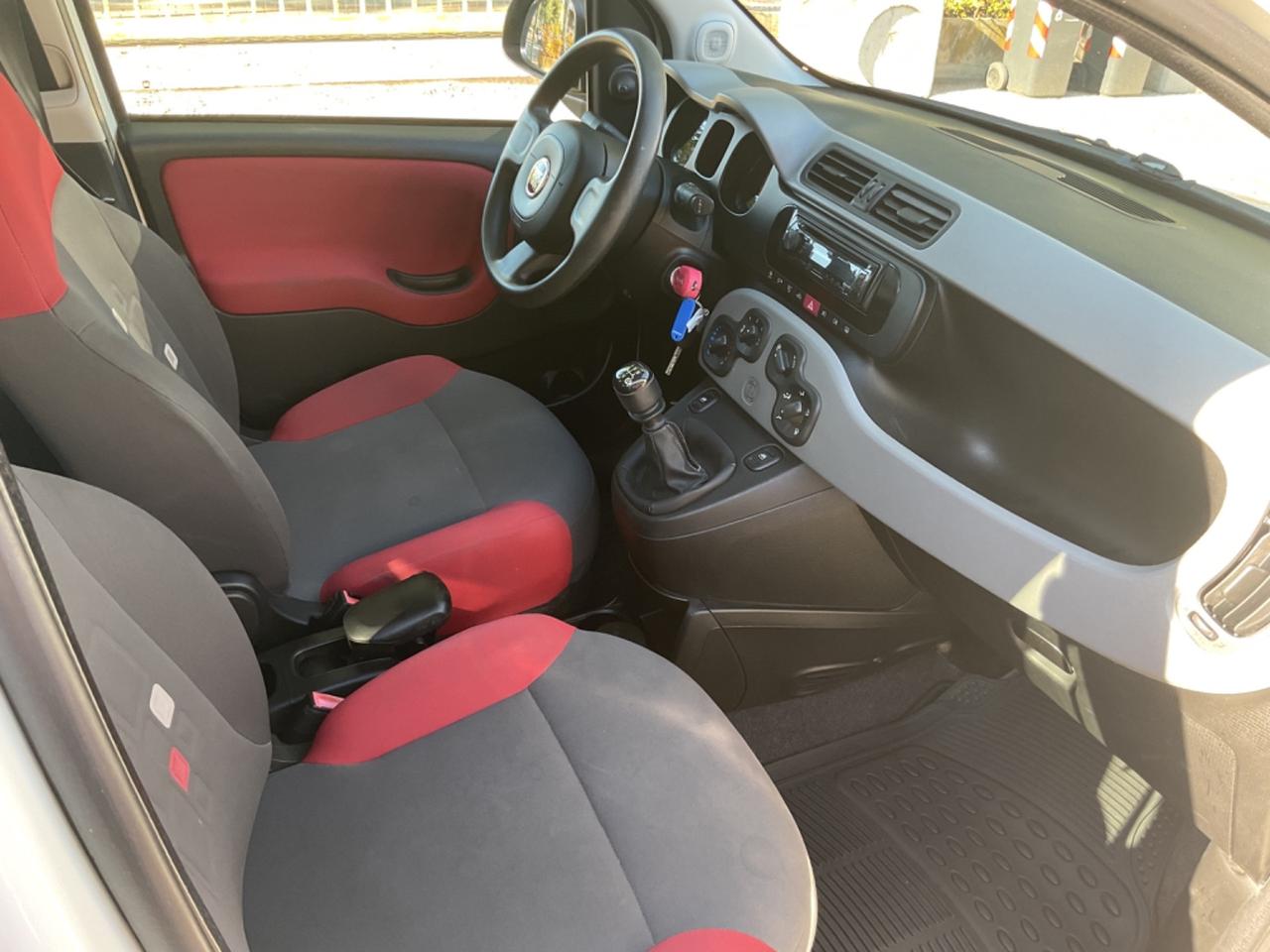 Fiat Panda 1.2 Lounge OK NEOPATENTATI