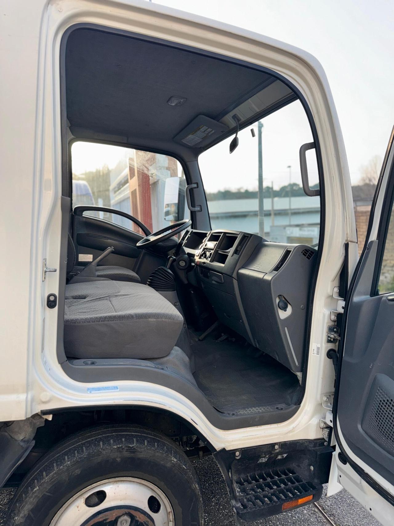 Isuzu M21 Ground E 1.9 TDI Ribaltabile trilaterale con pdf