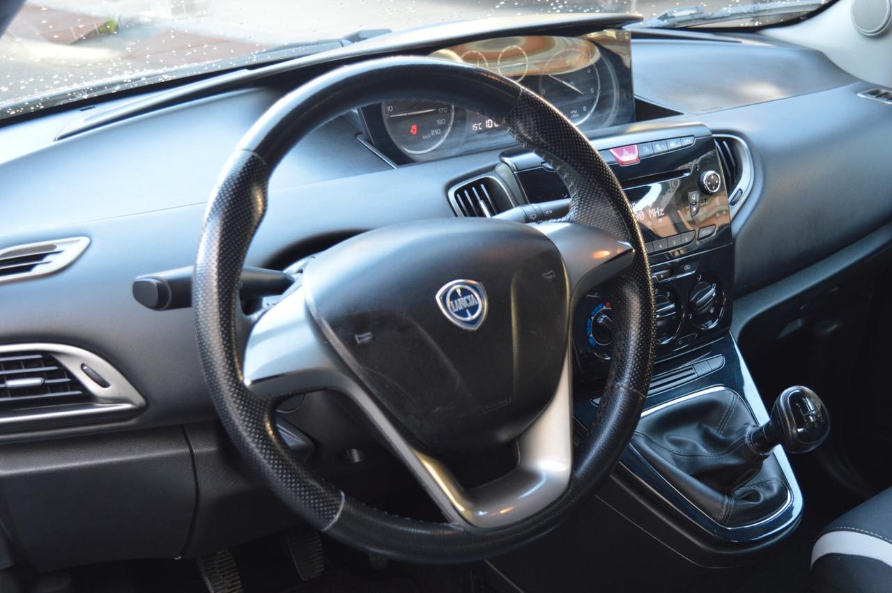 Lancia Ypsilon 1.3 MJT 16V 95 CV 5 porte S&S Elefantino