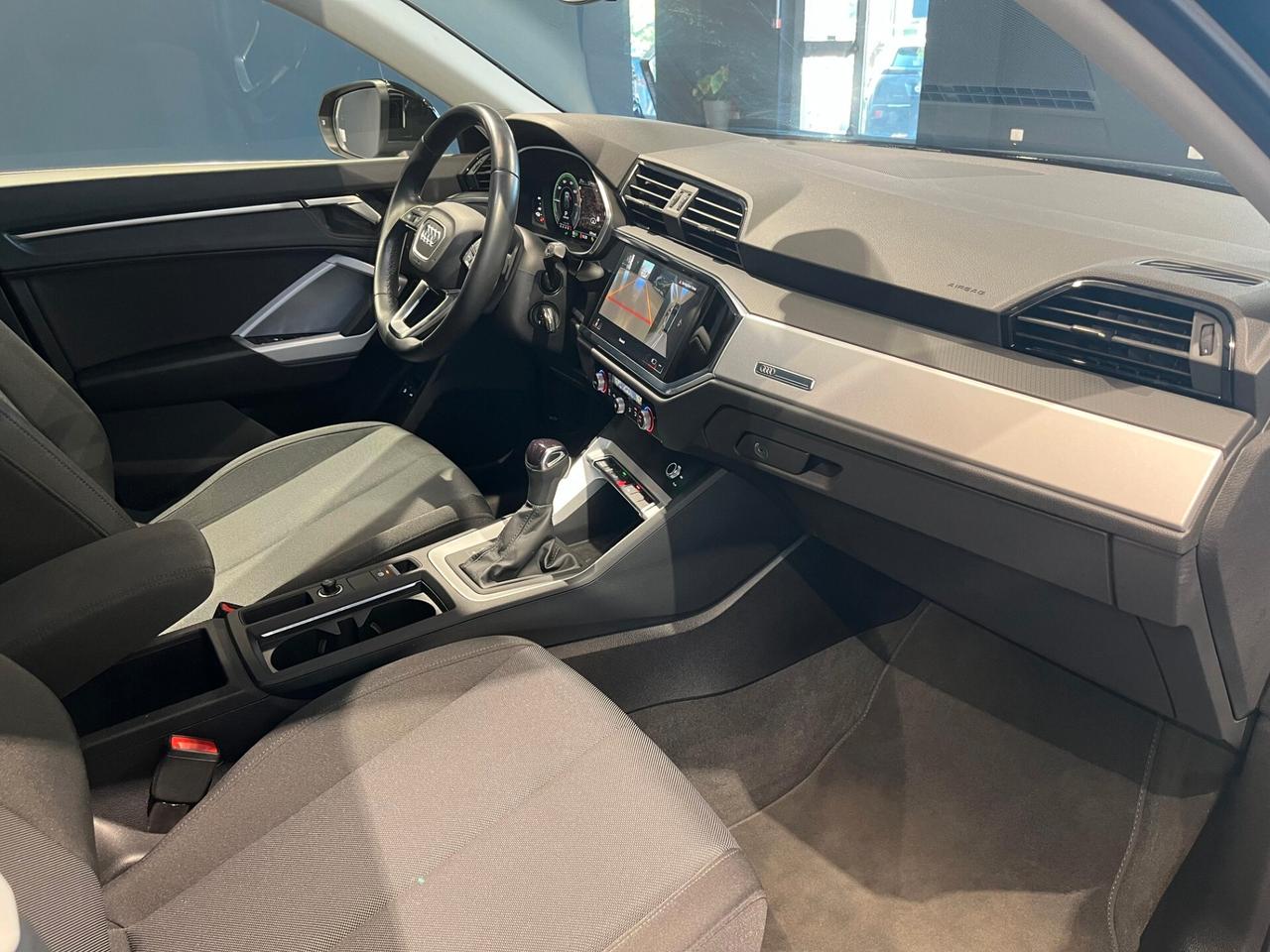 Audi Q3 SPB 45 TFSI e S tronic Business Plus