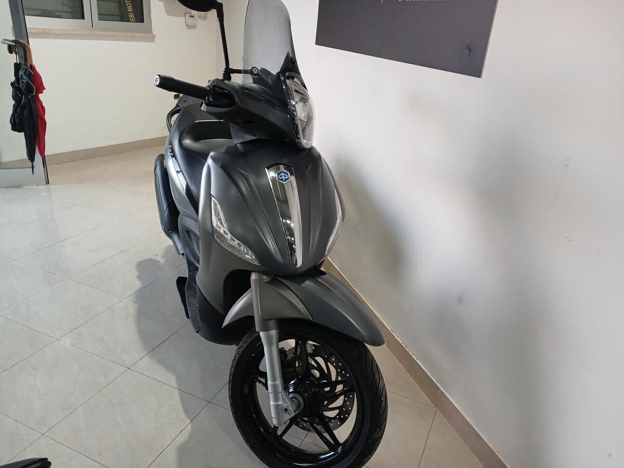 Piaggio Beverly 350 SPORT TOURING