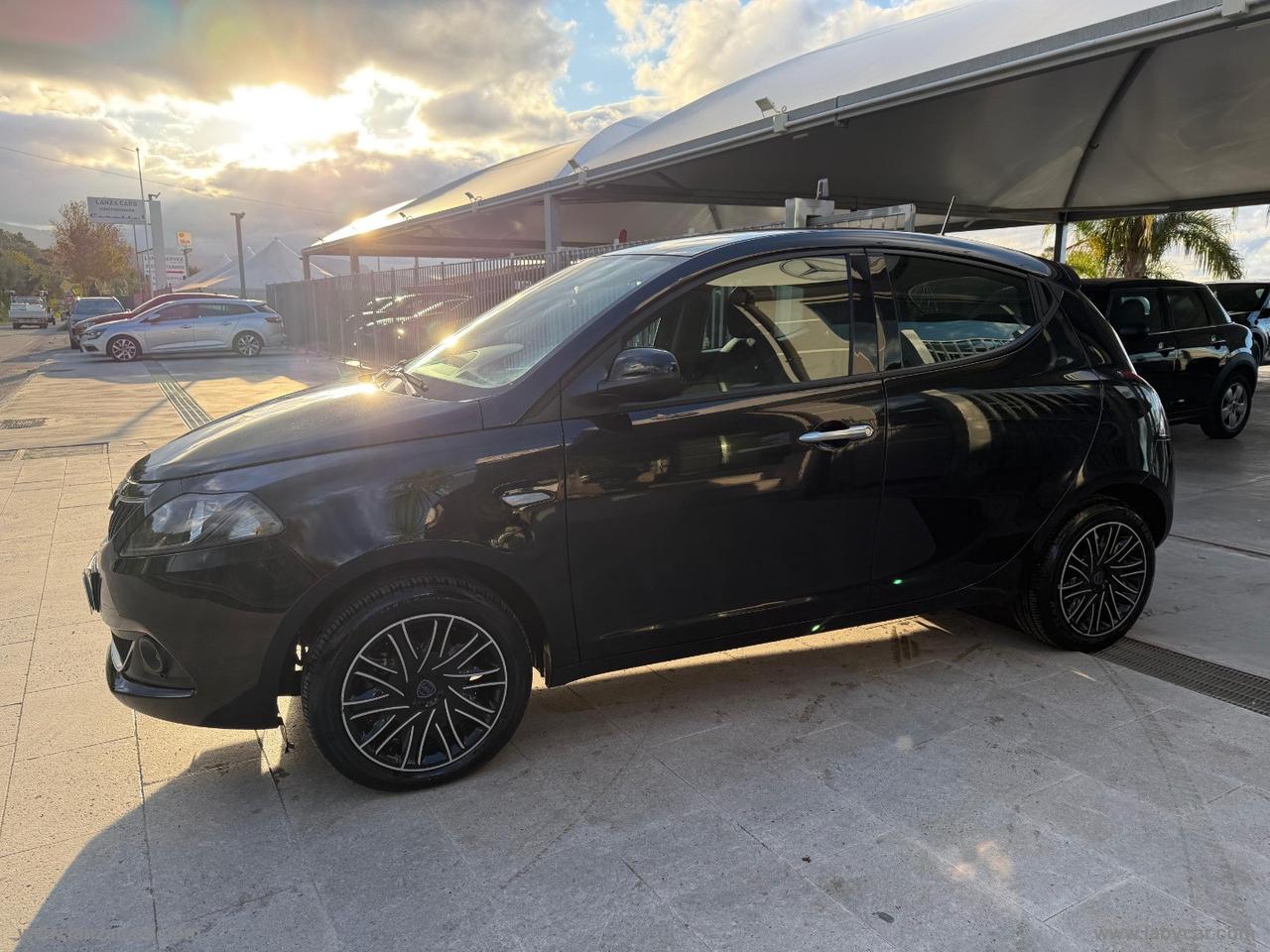LANCIA Ypsilon 1.0 FireFly 5p.S&S Hybryd Gold