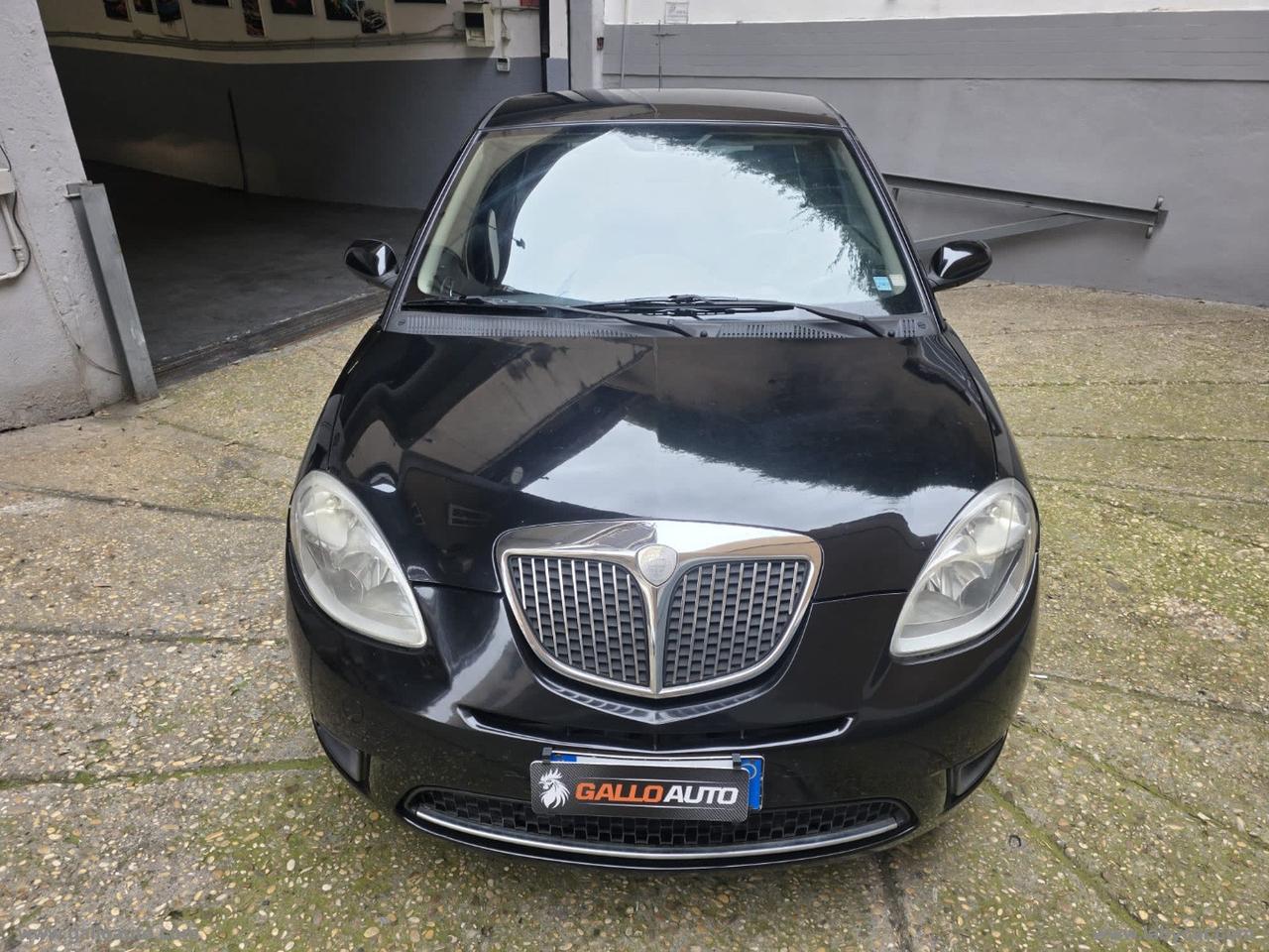 LANCIA Ypsilon 1.2 Platino