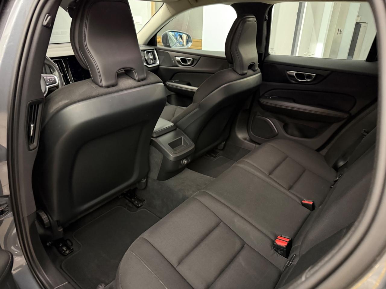 Volvo V60 D4 AWD Geartronic R-design