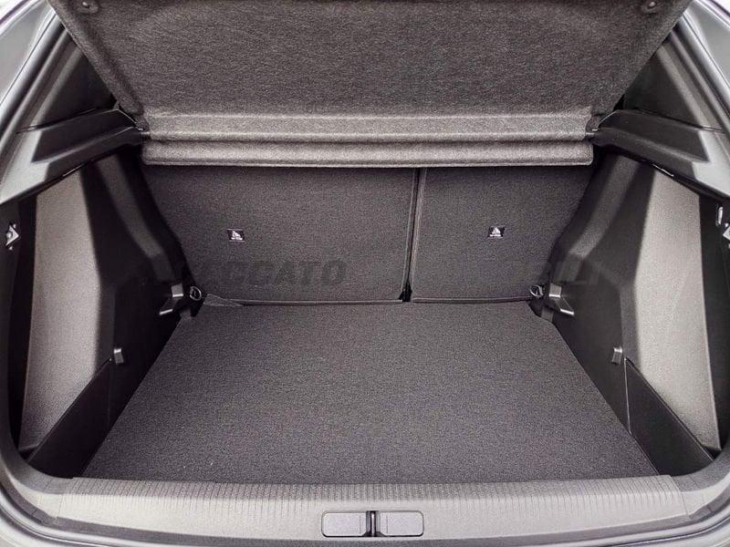 Peugeot 2008 2008 1.2 hybrid Allure 136cv e-dcs6