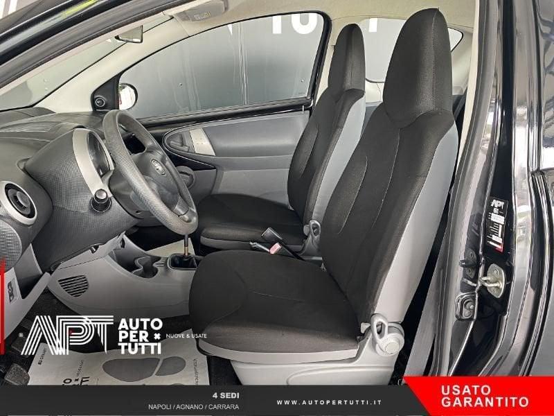 Toyota Aygo Aygo 3p 1.0 Now Red Edition