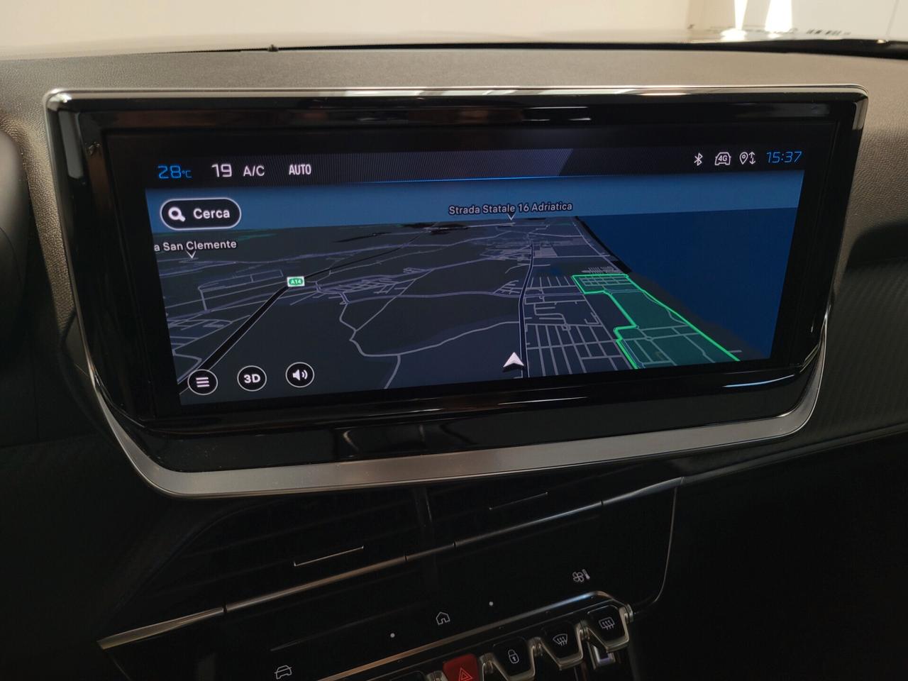 Peugeot 2008 1.2 ALLURE AUT. APPLE CARPLAY + ANDROID AUTO LED ACC